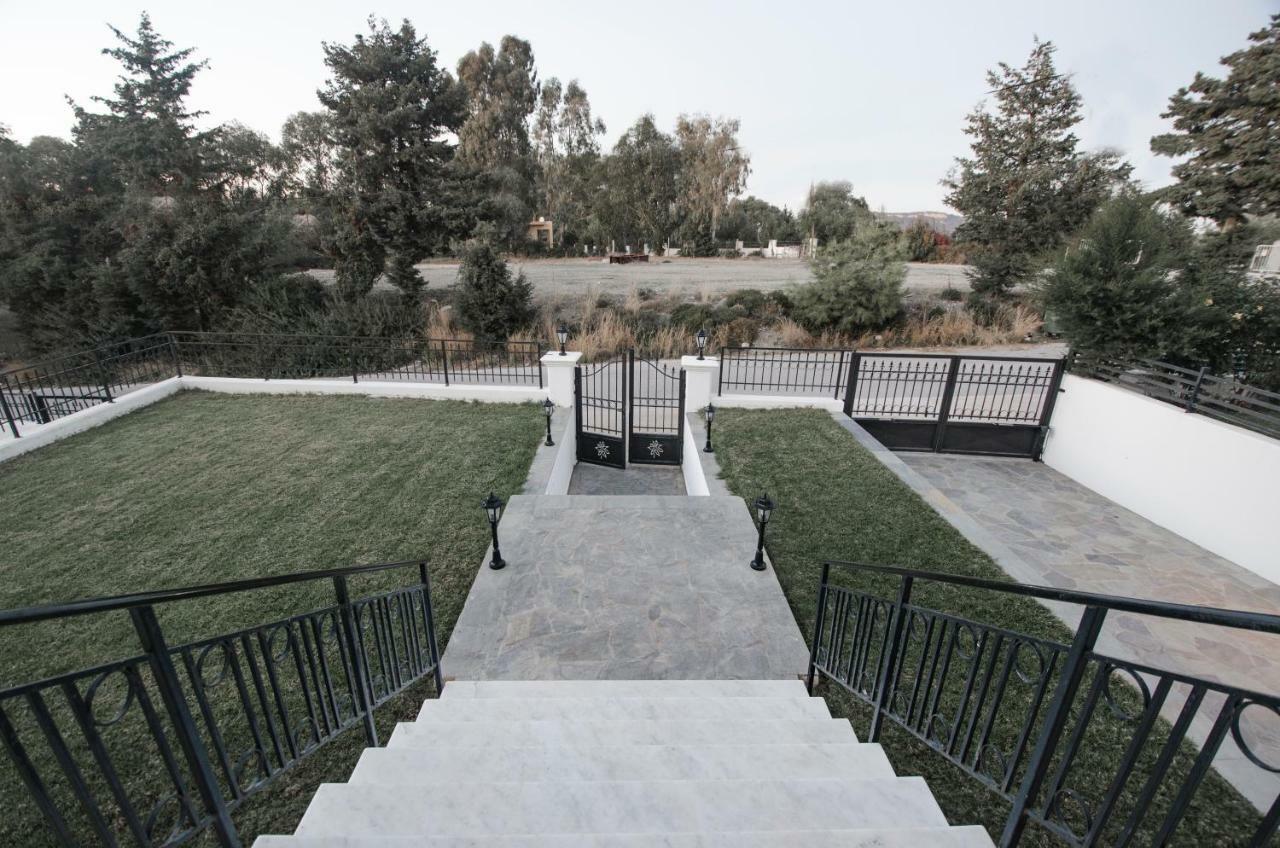 Butterfly Estates Villa Pastida Bagian luar foto